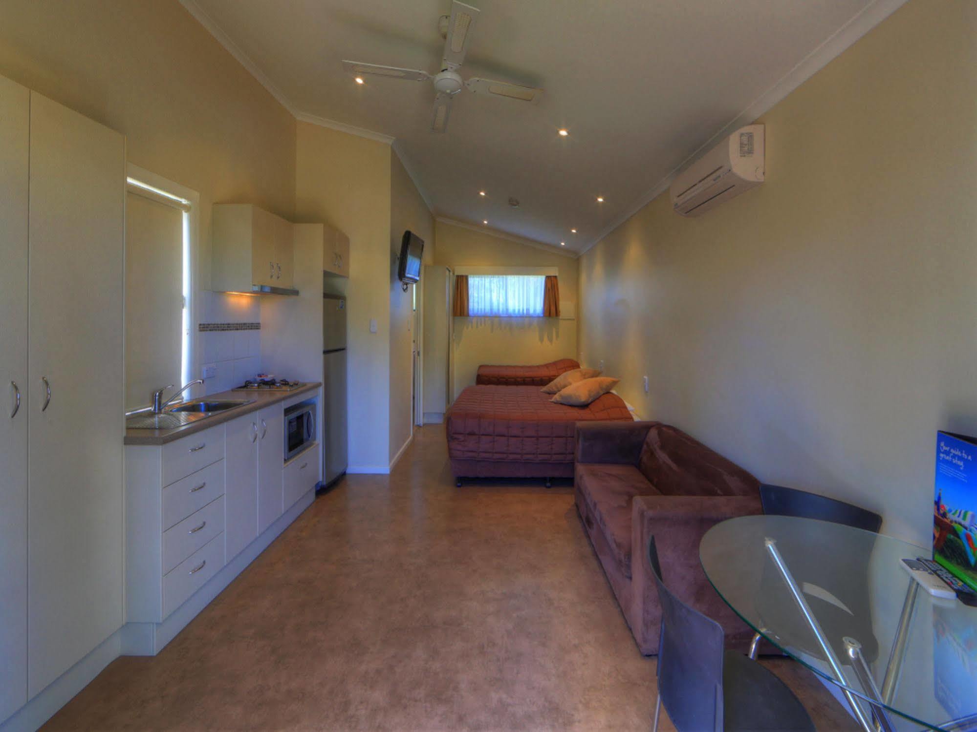 Big4 Karuah Jetty Holiday Park Exterior photo